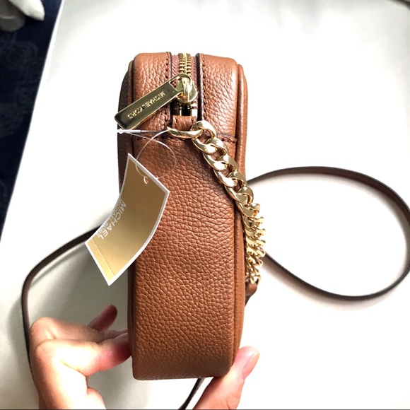 🆕 MICHAEL KORS FULTON CROSSBODY in LUGGAGE! - Picture 5 of 12